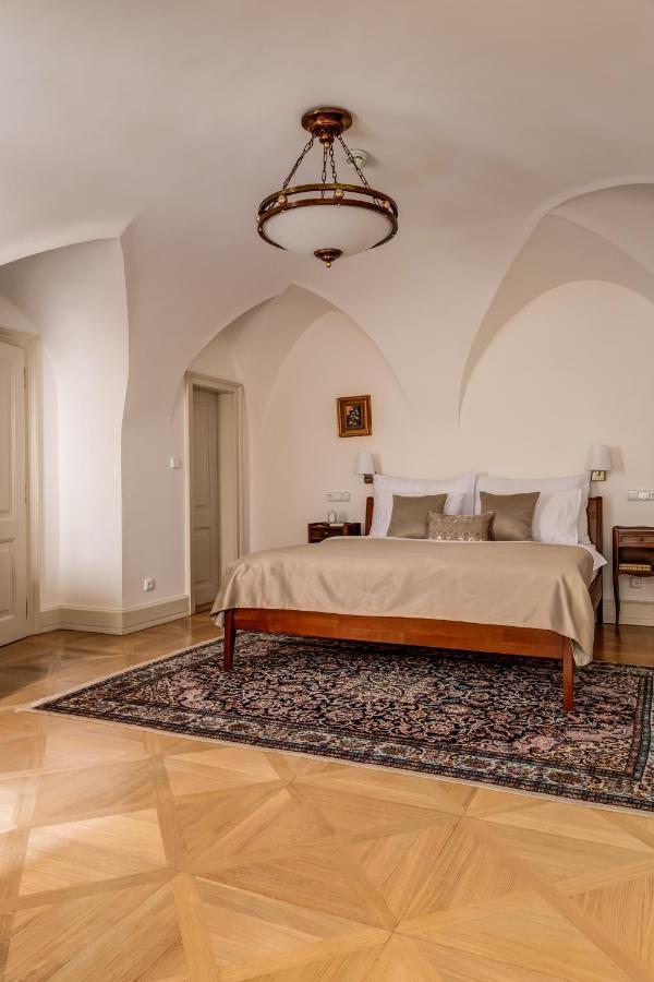 Nerudova 211 Hotel Prague
